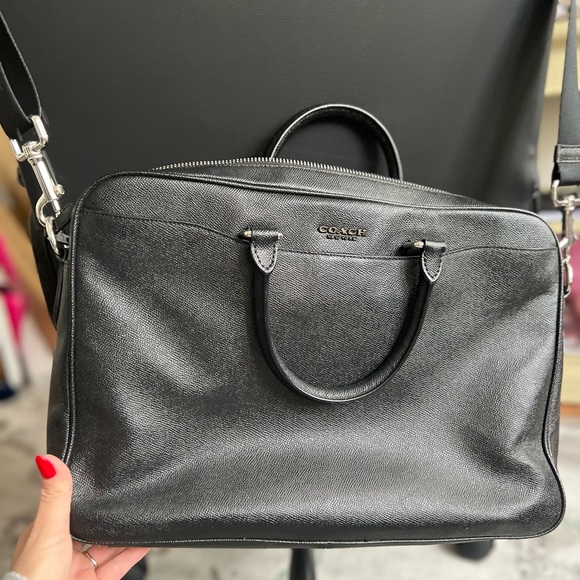 Coach business/laptop over the shoulder bag with handles. Fits 20 inch laptop - Picture 3 of 5